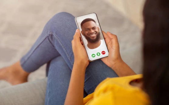 Videollamada en línea: Conoce gente de forma segura